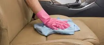 تنظيف الكراسي الجلد